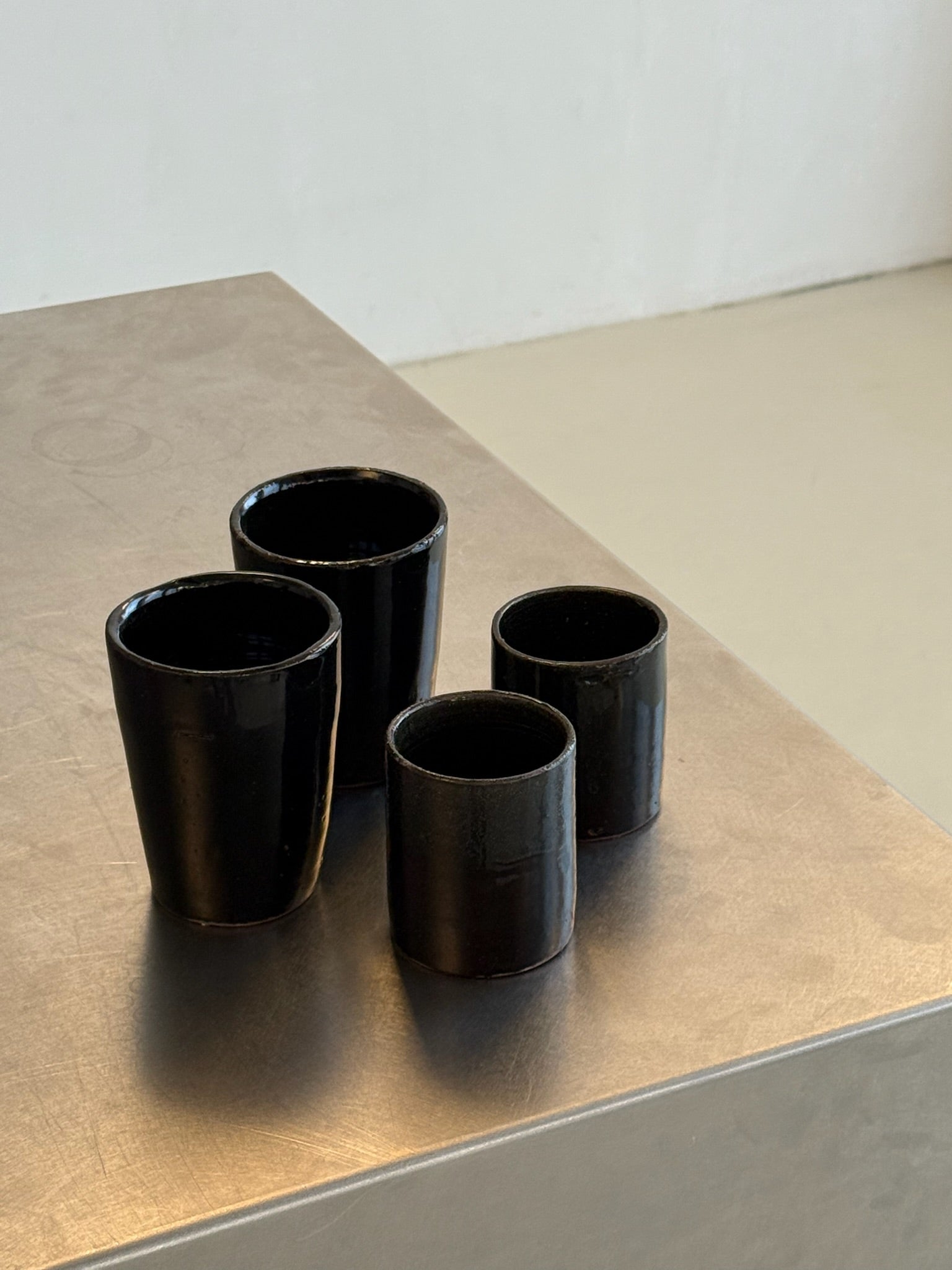 Set of 2 large ceramic cups