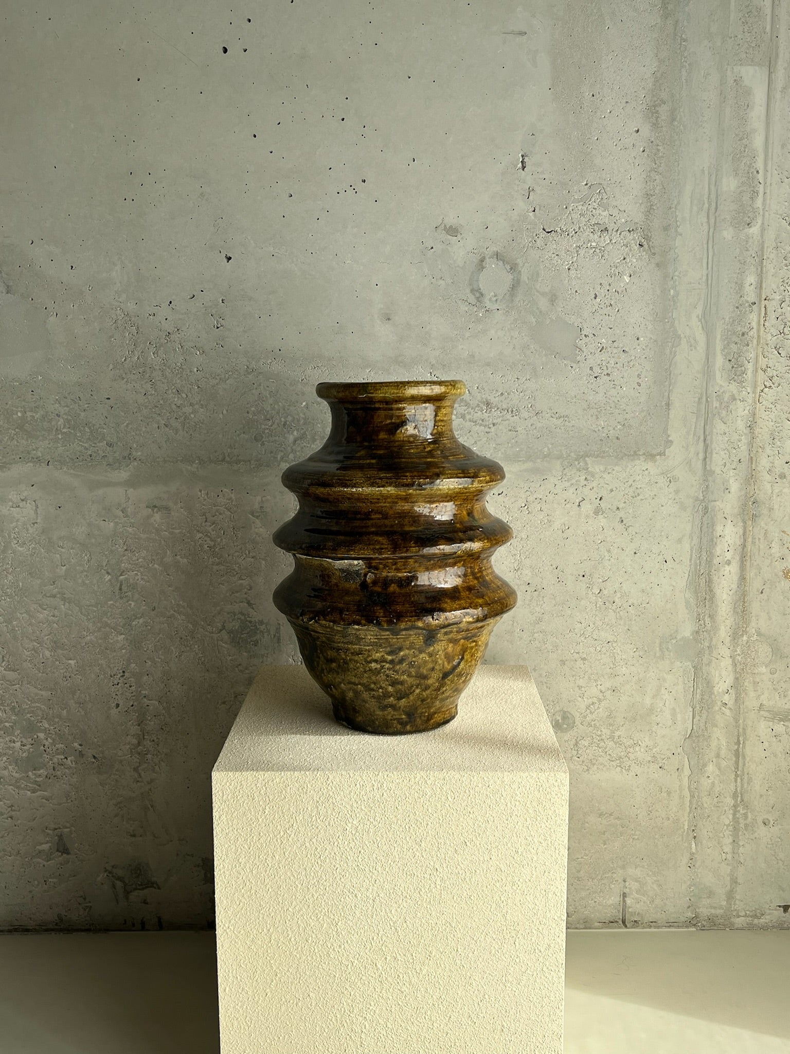 Layered ceramic vase