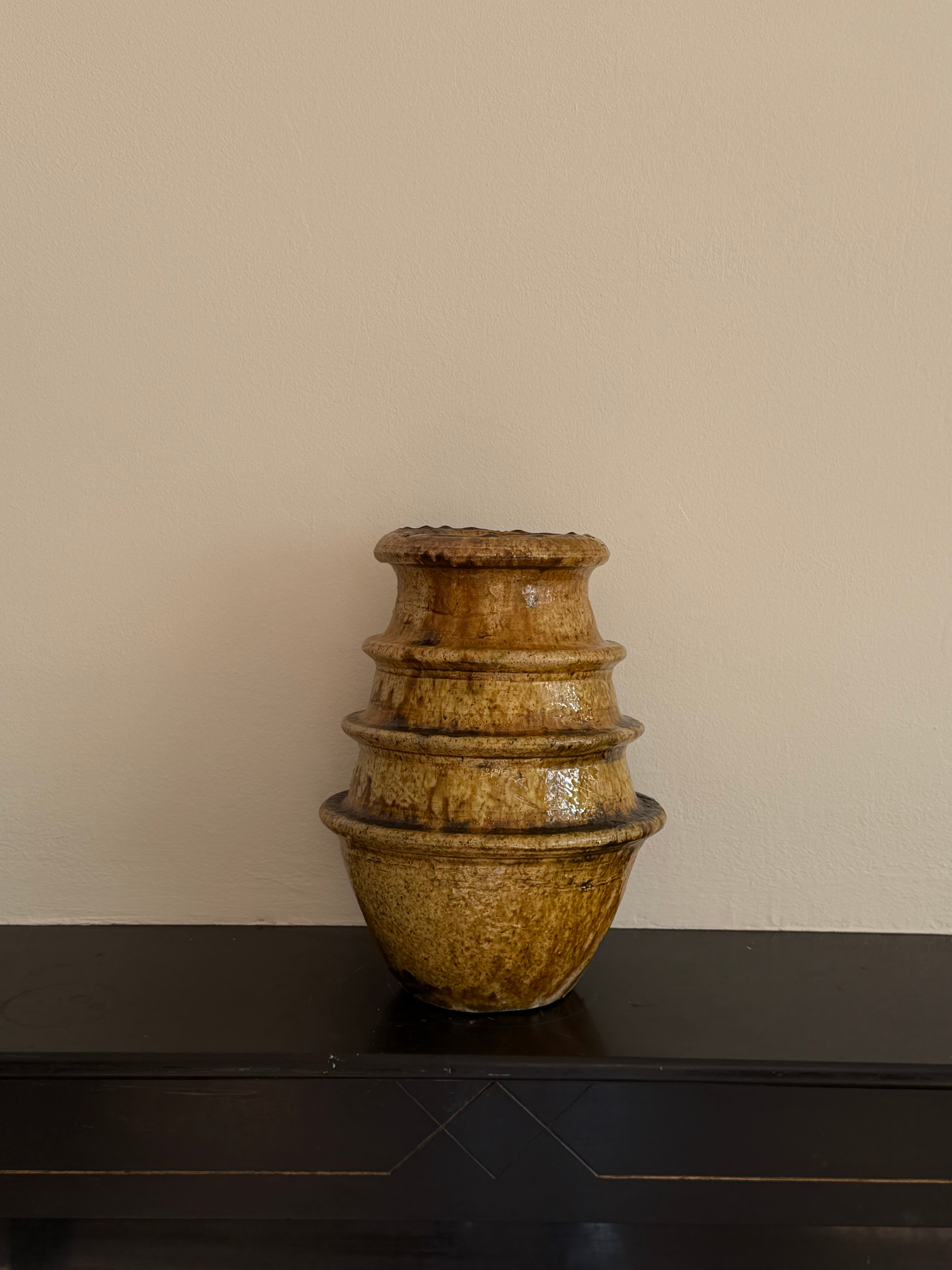 Layered ceramic vase